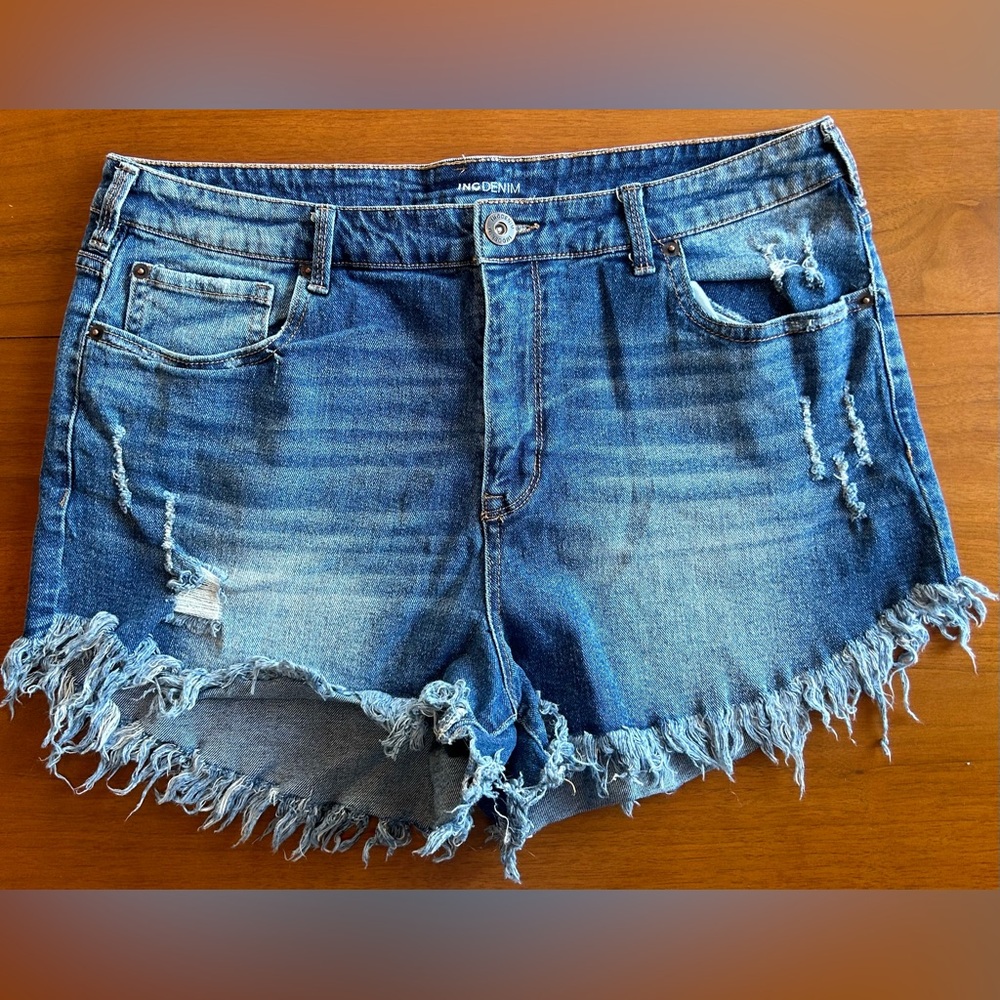 INC Size 16 Distressed Denim Shorts